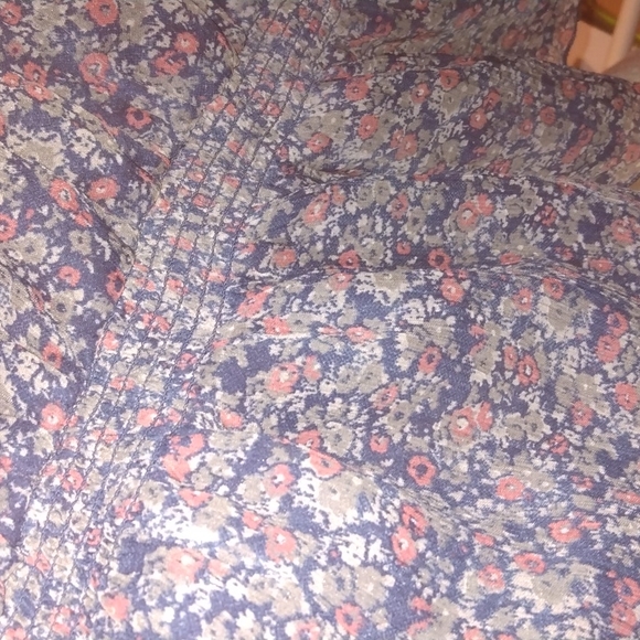 Mudd blue floral top size XL used in great condition - Picture 11 of 14
